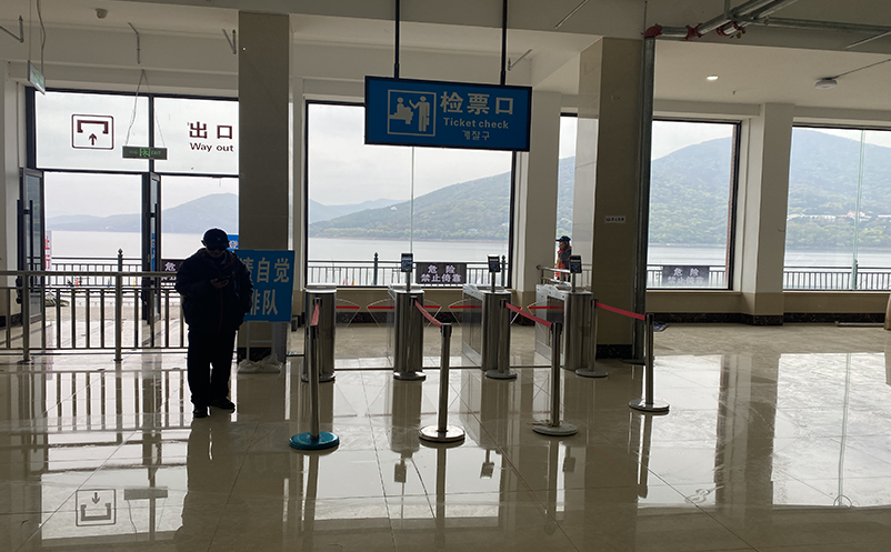 从闸机到数据:如何用景区闸机票务系统阻断假票问题