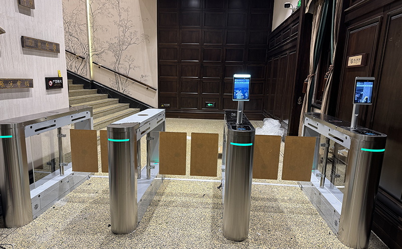 窗口也能智能化:景区窗口售票软件让现场不卡壳